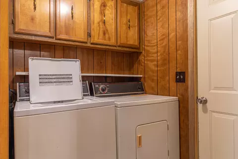 413 Dover Dr, Bismarck, ND 58504 photo 6