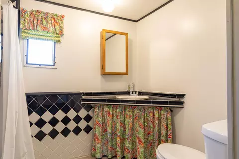 413 Dover Dr, Bismarck, ND 58504 photo 8