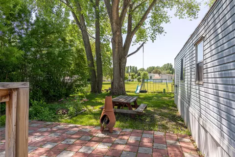 413 Dover Dr, Bismarck, ND 58504 photo 13