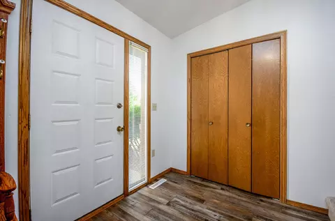 406 E Wachter Ave, Bismarck, ND 58504 photo 7