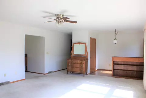 506 Kundert St, Turtle Lake, ND 58575 photo 10