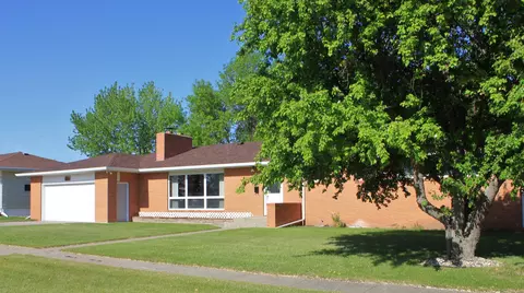 506 Kundert St, Turtle Lake, ND 58575 photo 5
