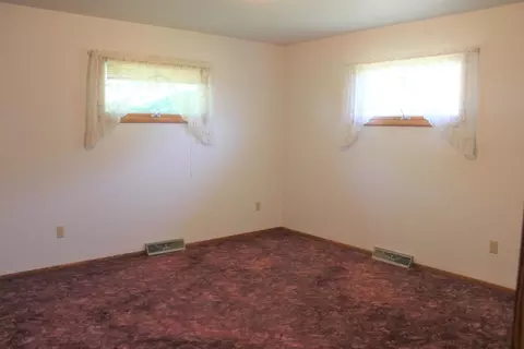 506 Kundert St, Turtle Lake, ND 58575 photo 40