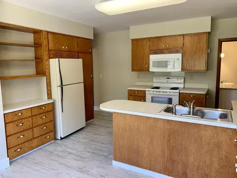 400 3rd Ave NW, Mandan, ND 58554 photo 5