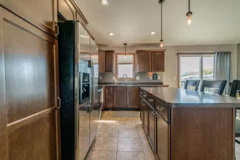 949 Yukon Dr, Bismarck, ND 58503 photo 7