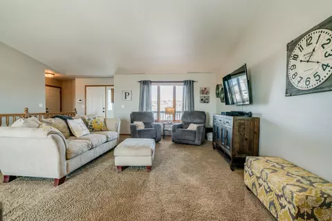 949 Yukon Dr, Bismarck, ND 58503 photo 11