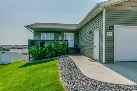 949 Yukon Dr, Bismarck, ND 58503 photo 34