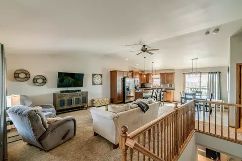 949 Yukon Dr, Bismarck, ND 58503 photo 10