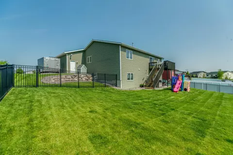 949 Yukon Dr, Bismarck, ND 58503 photo 39