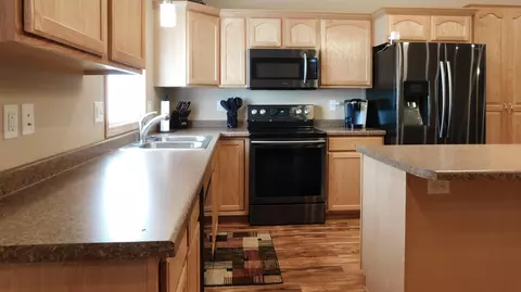 7030 Derek Dr, Bismarck, ND 58504 photo 16
