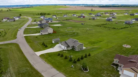 7030 Derek Dr, Bismarck, ND 58504 photo 54