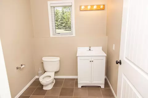 9520 Plainview Dr, Bismarck, ND 58503 photo 38