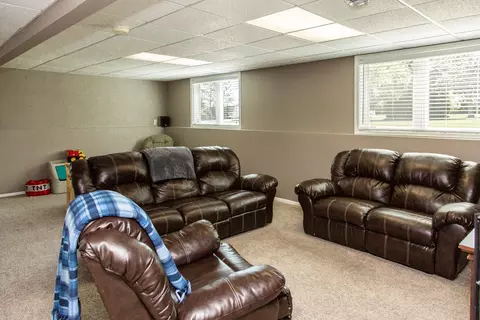 9520 Plainview Dr, Bismarck, ND 58503 photo 27
