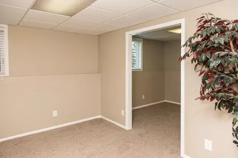 9520 Plainview Dr, Bismarck, ND 58503 photo 32