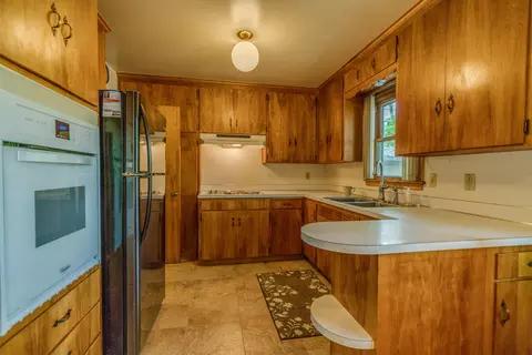 1614 Laforest Ave, Bismarck, ND 58501 photo 2