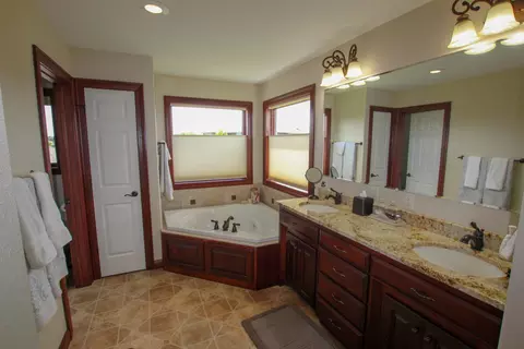 1321 Eagles View Pl, Bismarck, ND 58503 photo 31