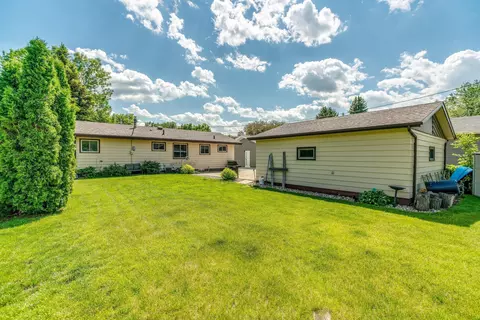 622 Meadow Ln, Bismarck, ND 58504 photo 35
