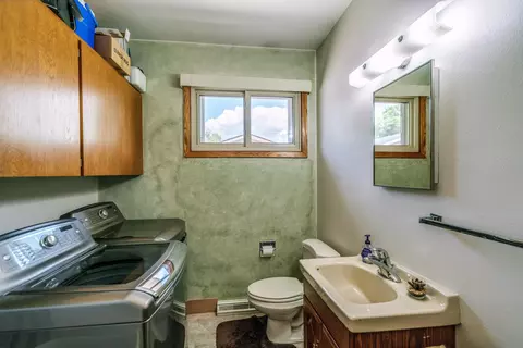 622 Meadow Ln, Bismarck, ND 58504 photo 17