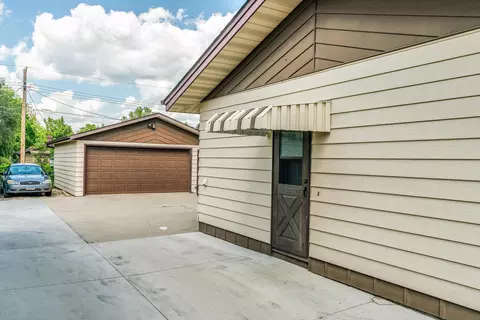 622 Meadow Ln, Bismarck, ND 58504 photo 31