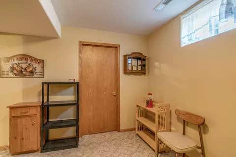 622 Meadow Ln, Bismarck, ND 58504 photo 21