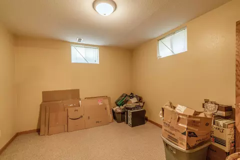622 Meadow Ln, Bismarck, ND 58504 photo 23