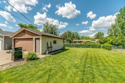 622 Meadow Ln, Bismarck, ND 58504 photo 33