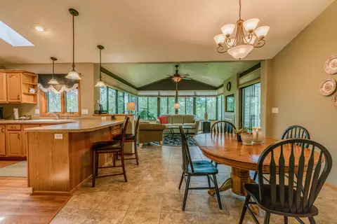 3326 Devon Pl, Bismarck, ND 58504 photo 10