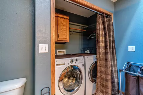 3326 Devon Pl, Bismarck, ND 58504 photo 21