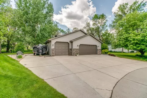 3326 Devon Pl, Bismarck, ND 58504 photo 31