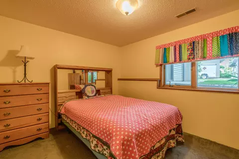 3326 Devon Pl, Bismarck, ND 58504 photo 29