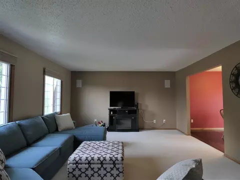 1009 Capitol Ave E, Bismarck, ND 58501 photo 5