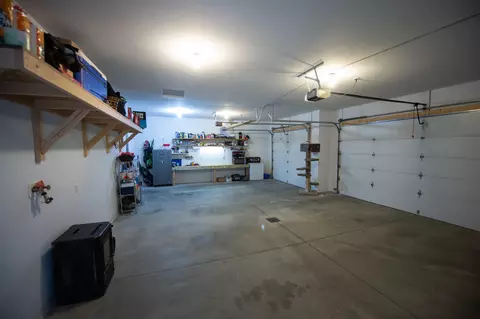 1801 Spring Ct SW, Mandan, ND 58554 photo 12