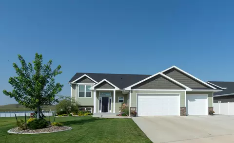 1801 Spring Ct SW, Mandan, ND 58554 photo 21