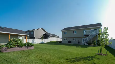 1801 Spring Ct SW, Mandan, ND 58554 photo 8