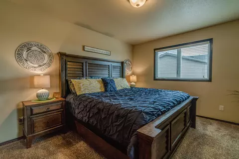3225 Tyndale Cir, Bismarck, ND 58503 photo 18