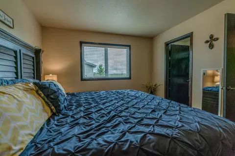 3225 Tyndale Cir, Bismarck, ND 58503 photo 19