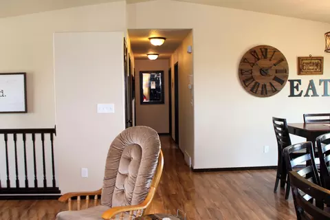 3225 Tyndale Cir, Bismarck, ND 58503 photo 17