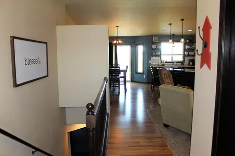 3225 Tyndale Cir, Bismarck, ND 58503 photo 9