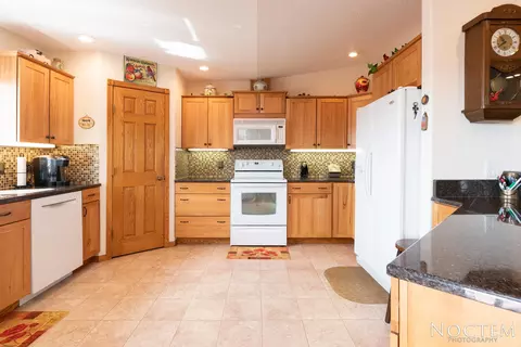 3024 Hillside Rd, Mandan, ND 58554 photo 10