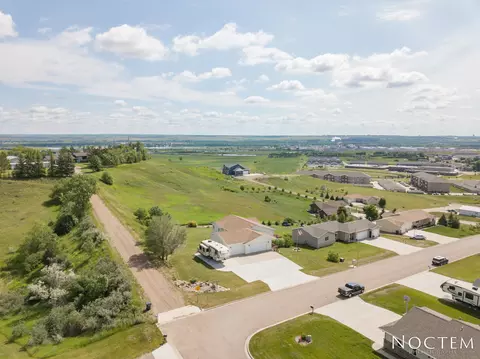 3024 Hillside Rd, Mandan, ND 58554 photo 4