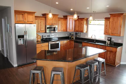 513 Pumice Loop, Bismarck, ND 58503 photo 7
