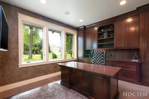 2014 Harbor Dr, Bismarck, ND 58504 photo 4