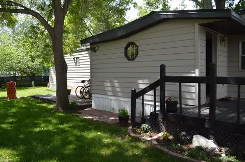 303 Bedford Blvd, Bismarck, ND 58504 photo 2