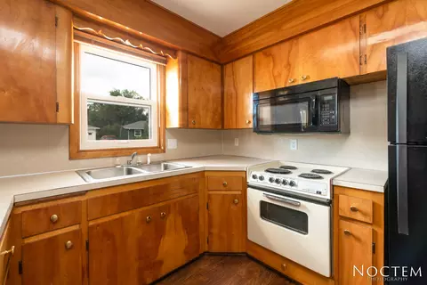 2520 E Ave C, Bismarck, ND 58501 photo 8