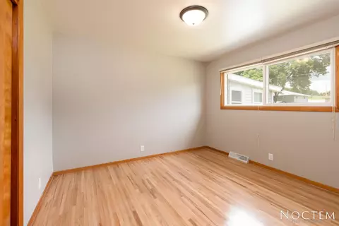 2520 E Ave C, Bismarck, ND 58501 photo 10