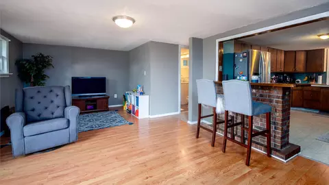 411 Bell St, Bismarck, ND 58501 photo 5