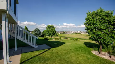 3907 Normandy St, Bismarck, ND 58503 photo 25