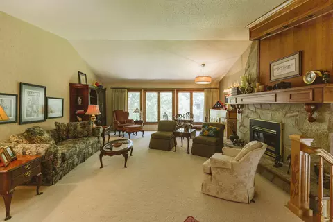 336 Telstar Dr, Bismarck, ND 58503 photo 11