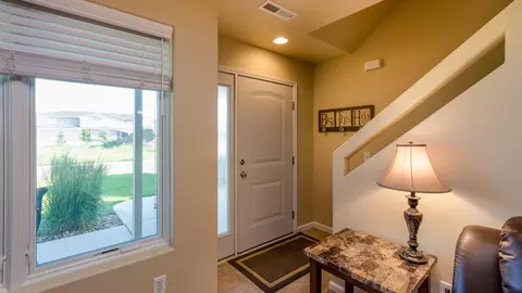 800 Compass Ln, Bismarck, ND 58504 photo 3