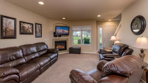 800 Compass Ln, Bismarck, ND 58504 photo 4